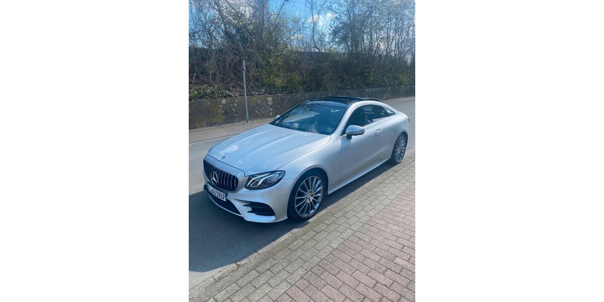 Mercedes-Benz E 220 144.000 km 29.900 &euro; Ahlen 59227