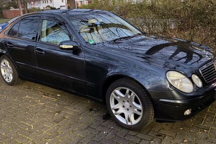 Mercedes-Benz E 200 303.613 km 2.300 &euro; Soest 59494