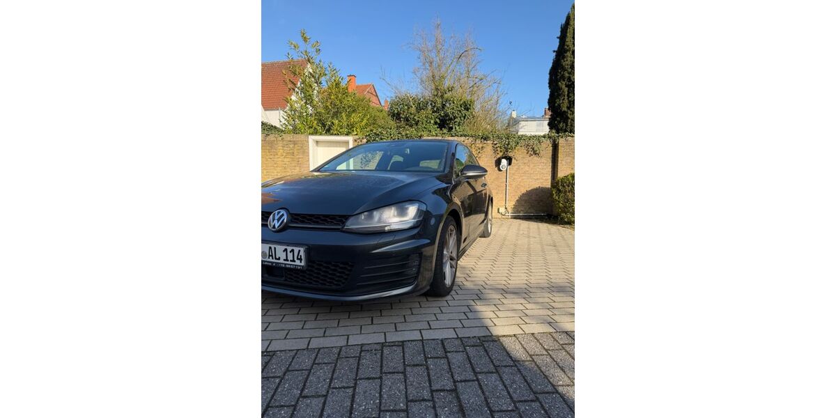 VW Golf 247.521 km 8.200 &euro; Telgte 48291