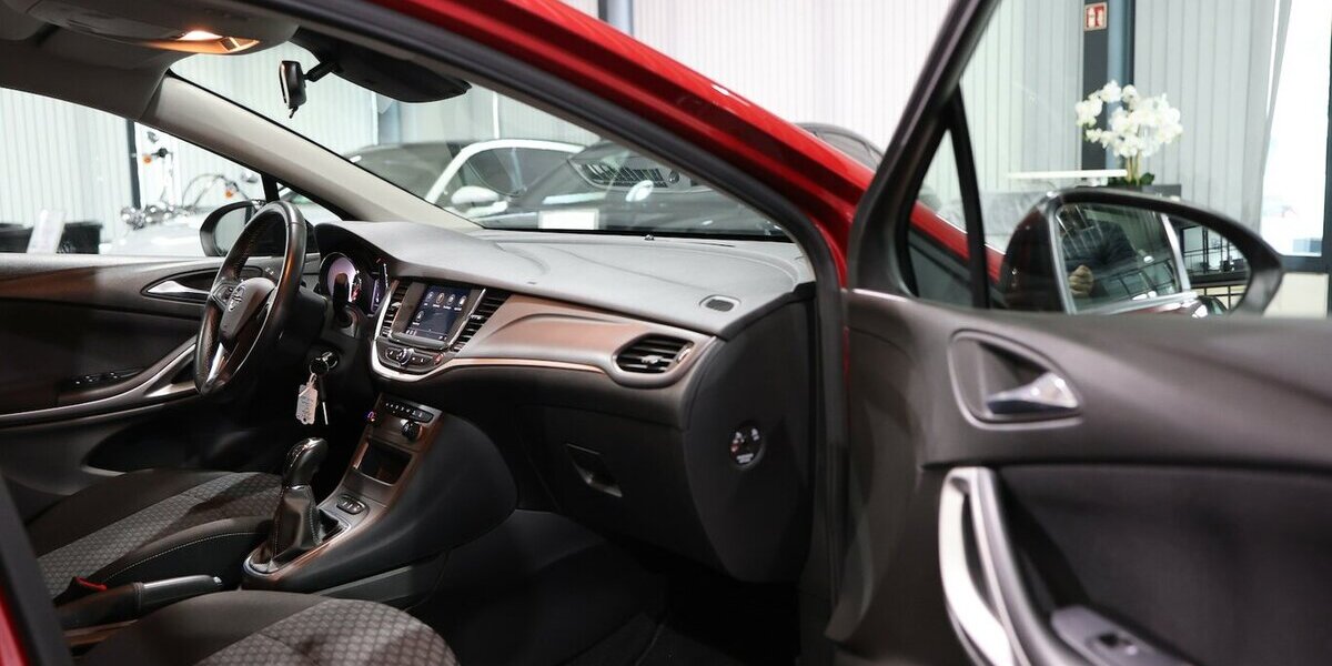 Opel Astra K ST 1.2 T EDITION / APPLE + ANDROID 22.000 km 14.444 &euro; Hamm 59077