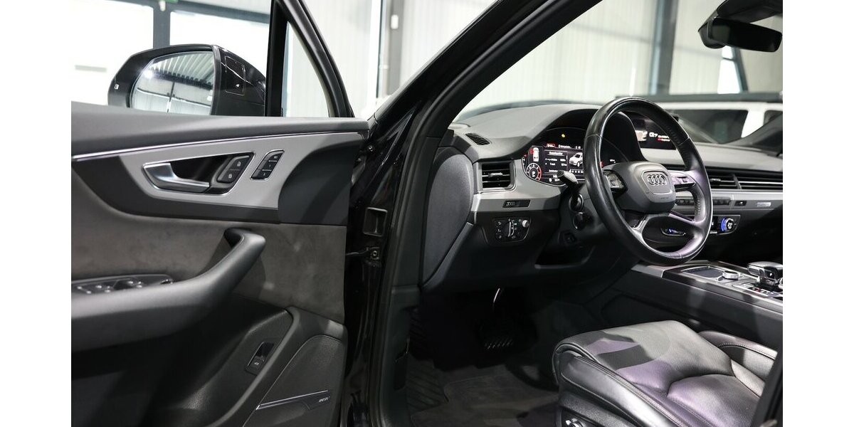 Audi Q7 3.0 TDI Q S-LINE / 7-SITZER / PANORAMA / LUFT 140.000 km 33.777 &euro; Hamm 59077