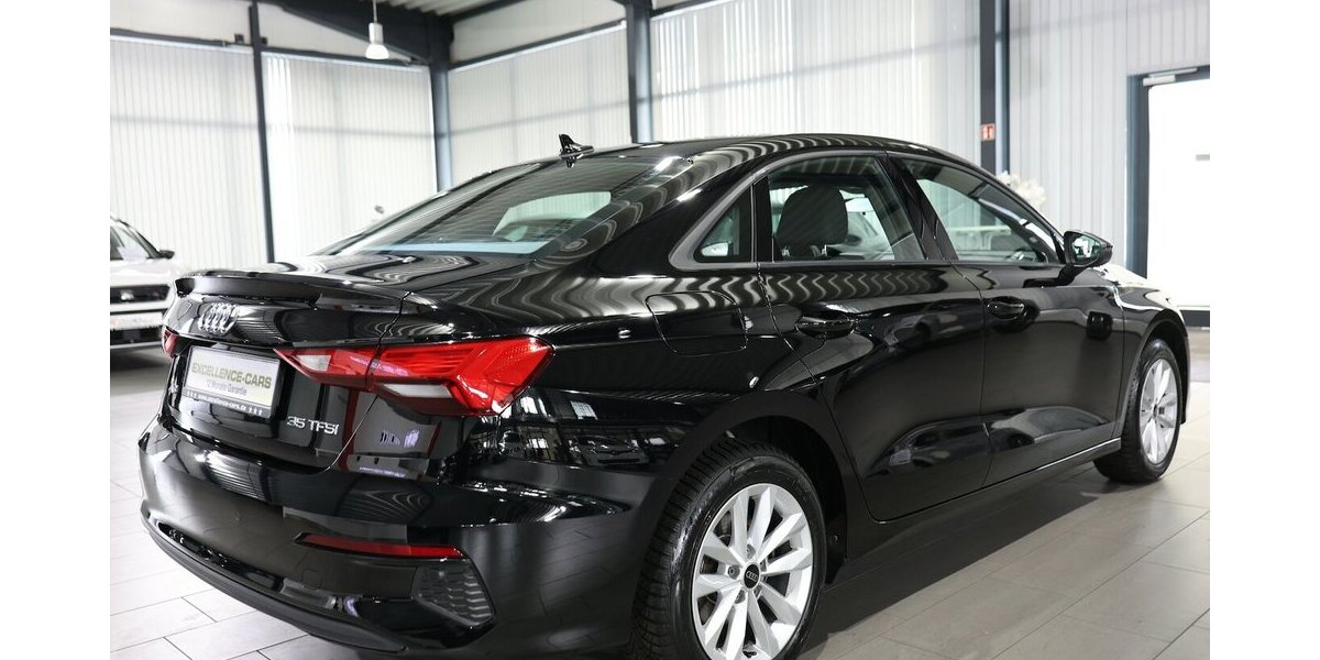 Audi A3 LIMOUSINE 35 TFSI BUSINESS BLACK LED,ACC+LANE 16.000 km 27.333 &euro; Hamm 59077
