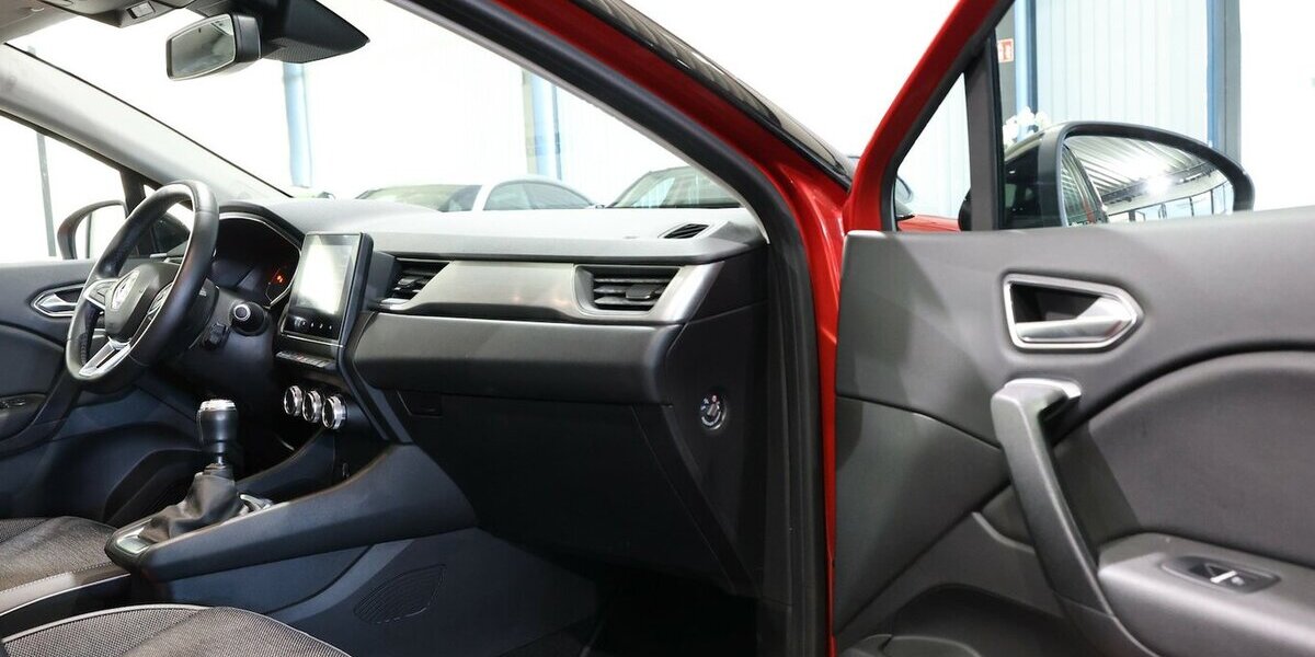 Renault Captur 130 TCE INTENS RED & BLACK / LED / AHK 83.000 km 13.991 &euro; Hamm 59077