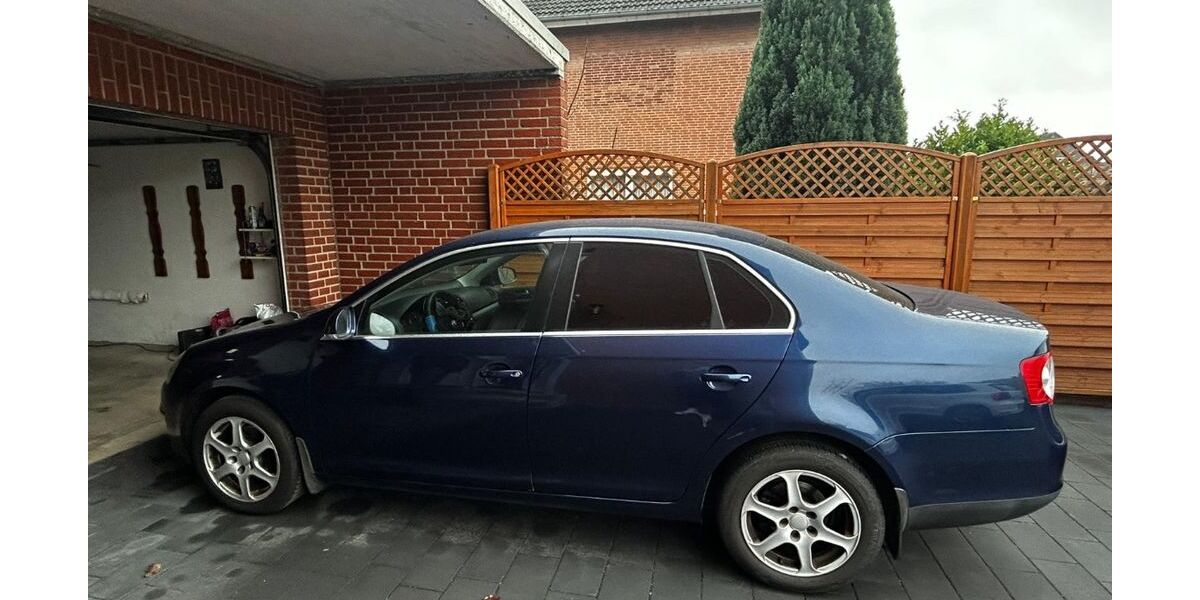 VW Jetta 188.000 km 2.495 &euro; Beelen 48361