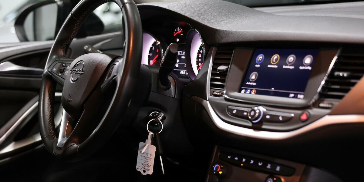 Opel Astra K ST 1.2 T EDITION / APPLE + ANDROID 22.000 km 14.444 &euro; Hamm 59077