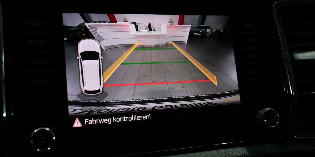 Skoda Kodiaq 2.0 TDI DSG 4x4 STYLE / LED, STANDHEIZUNG 148.000 km 19.991 &euro; Hamm 59077