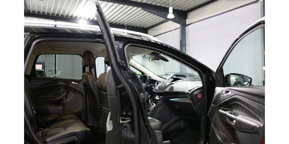 Ford Kuga 2.0 TDCI 4x4 TITANIUM / LEDER / NAVI+ 90.000 km 12.333 &euro; Hamm 59077