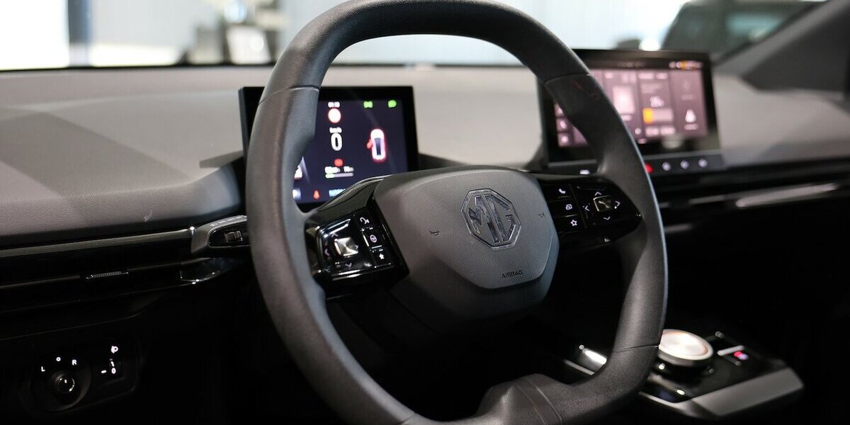 MG 4 ELECTRIC WHITE VIRTUAL, ACC+SPURHALTE, APPLE 50.000 km 17.555 &euro; Hamm 59077