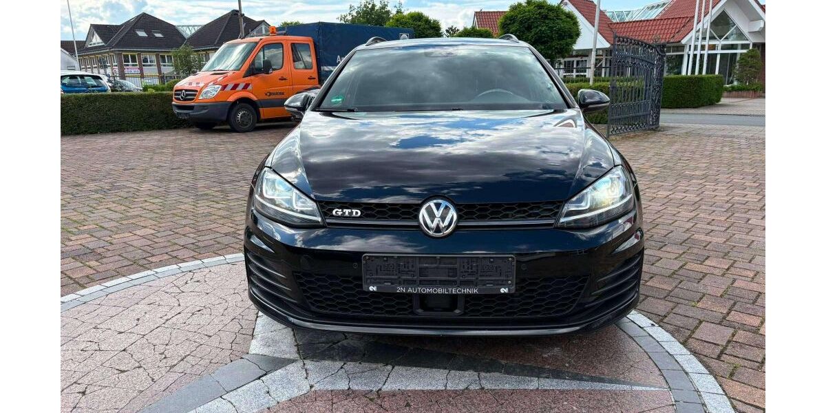 VW Golf 179.000 km 11.990 &euro; Südkirchen 59394