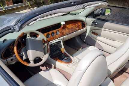 Jaguar XK8 166.000 km 18.450 &euro; Selm 59379