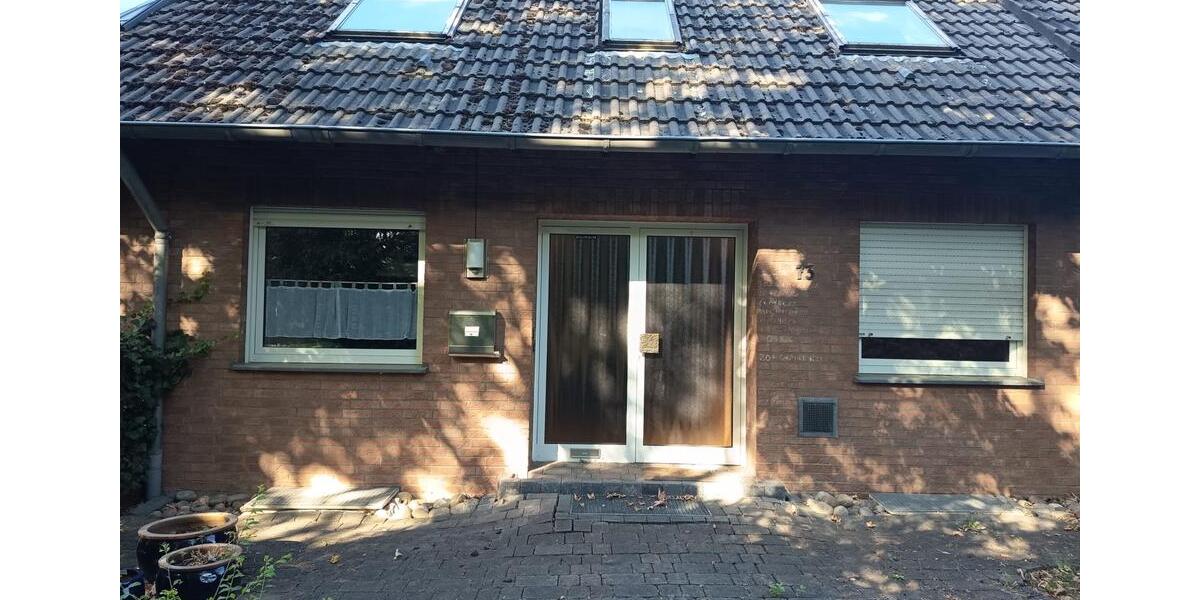 Reihenhaus Beckum - 7 Zimmer, 150 m&sup2;, 275.000&euro; | Angebot:27199305