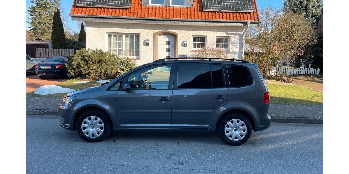 VW Touran 156.134 km 6.444 &euro; Oelde 59302