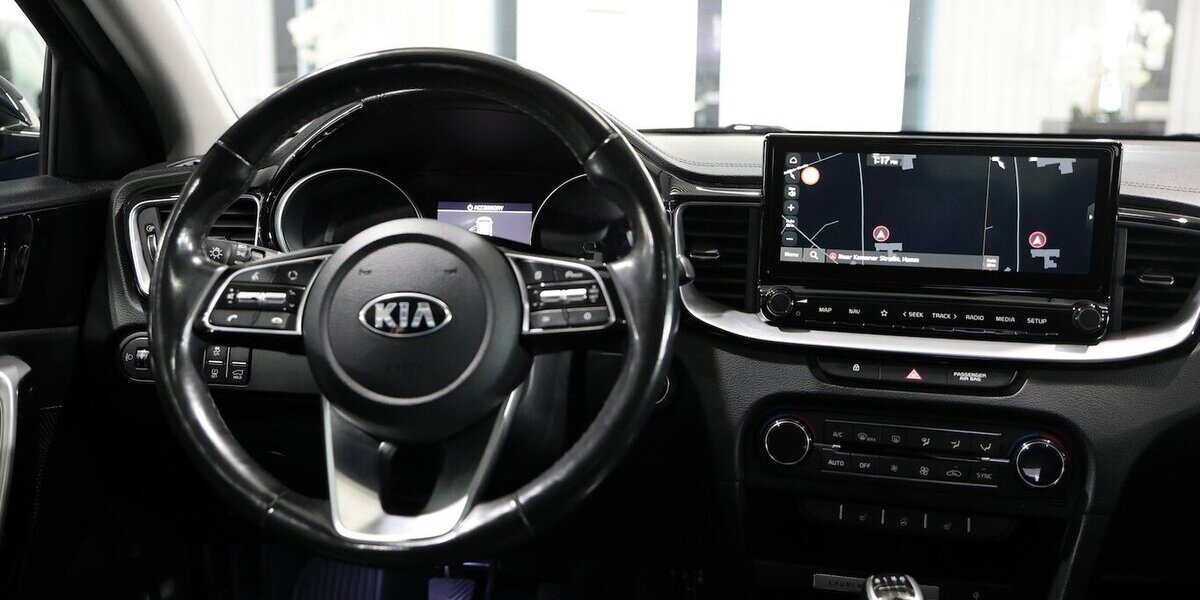 Kia XCeed 1.4 T-GDI LUNCH-X-EDITION / PANORAMA, LED 95.000 km 14.777 &euro; Hamm 59077