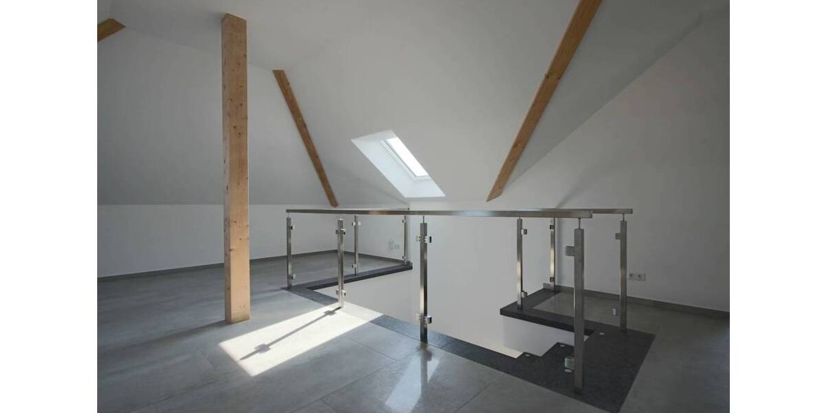 Etagenwohnung Ennigerloh - 6 Zimmer, 147 m&sup2;, 1.450&euro; | Angebot:25957321