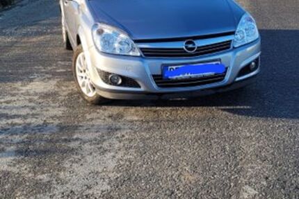 Opel Astra 82.000 km 3.199 &euro; Beckum 59269