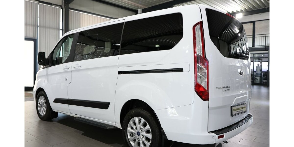 Ford Tourneo Custom 2.0 TDCI 320 L1 / 8-SITZER / NAVI 119.000 km 27.777 &euro; Hamm 59077