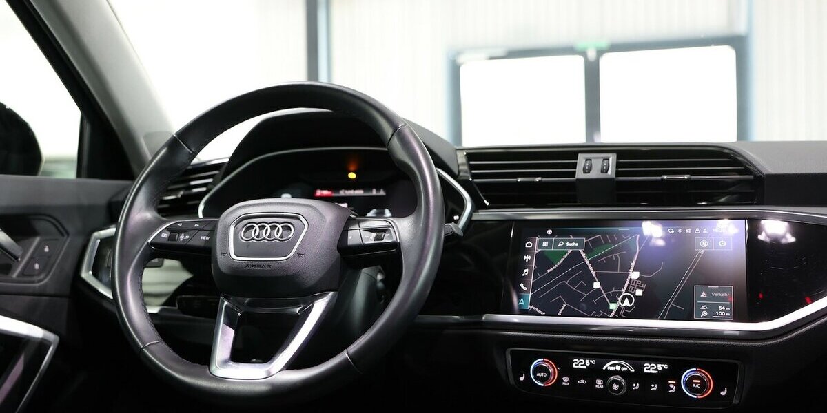 Audi Q3 35 TDI QUATTRO ADVANCED / LED, LEDER, VC 72.000 km 27.993 &euro; Hamm 59077