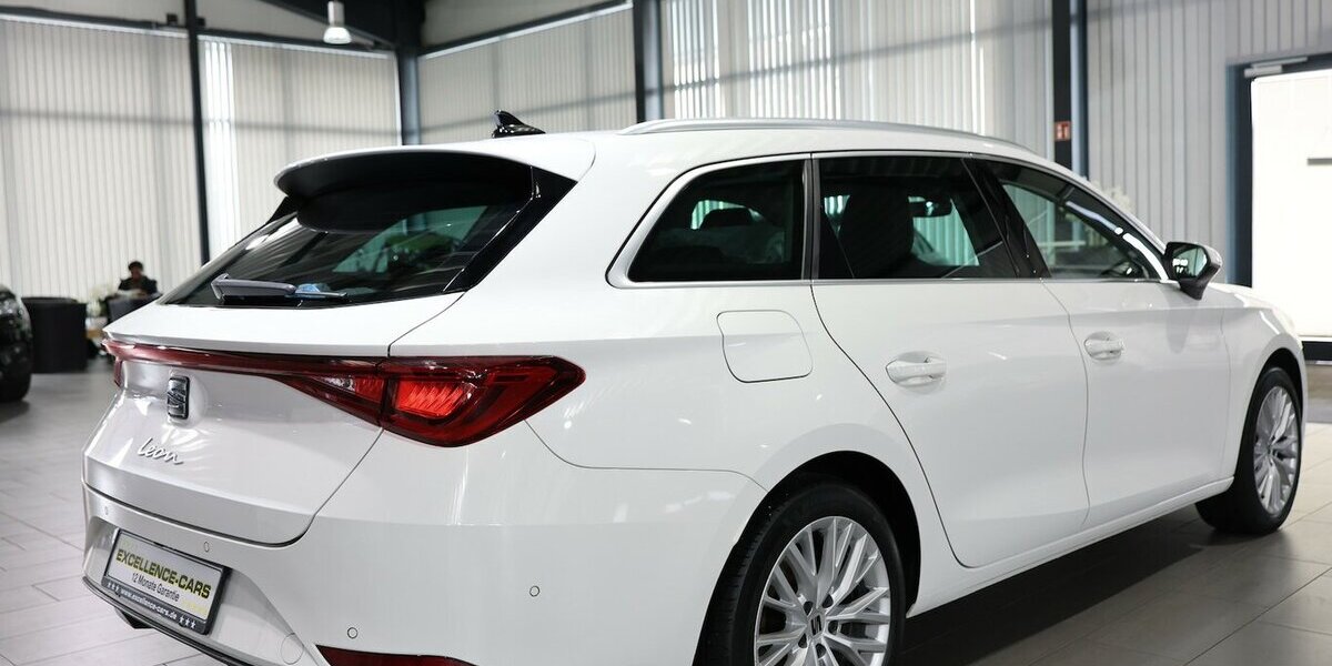 Seat Leon ST 2.0 TDI DSG XCELLENCE / LEDER / ACC+LANE 75.000 km 19.111 &euro; Hamm 59077