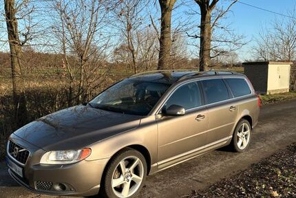 Volvo V70 204.390 km 8.900 &euro; Rheda-Wiedenbrück 33378