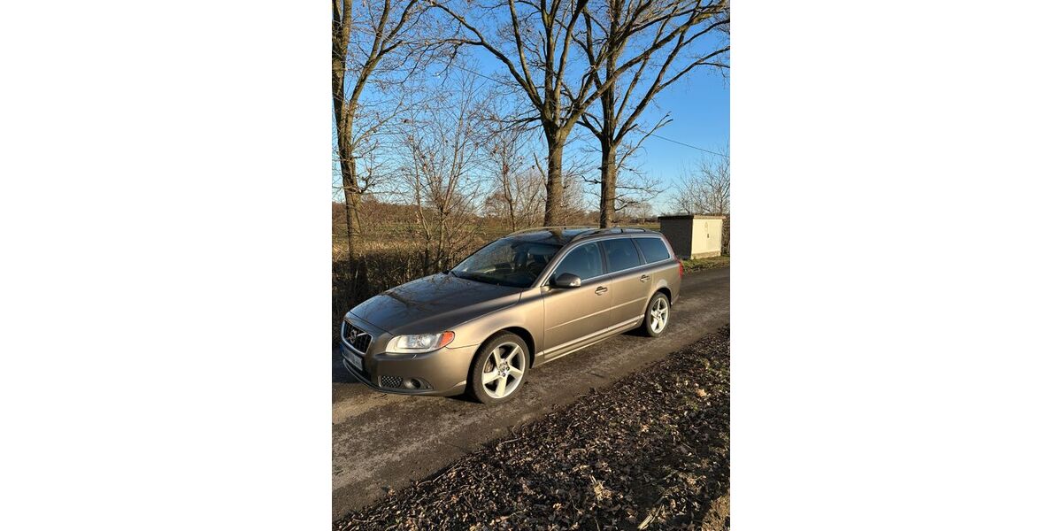 Volvo V70 204.390 km 8.900 &euro; Rheda-Wiedenbrück 33378