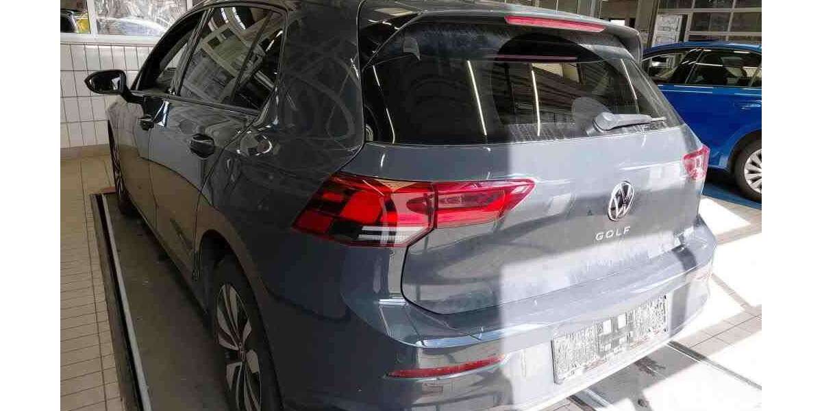 VW Golf MOVE 1.0 eTSI DSG APP KAMERA ACC ALU APS LED 30.607 km 21.788 &euro; Bergkamen 59192