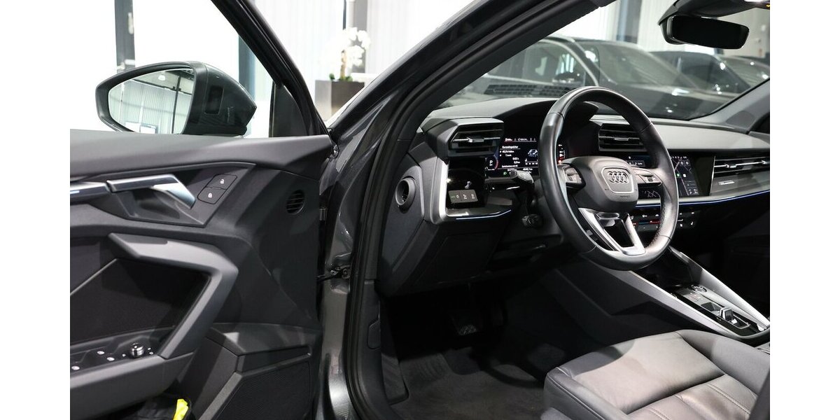 Audi A3 LIMOUSINE 30 TFSI S-LINE MATRIX, VOLL-LEDER 60.000 km 25.333 &euro; Hamm 59077