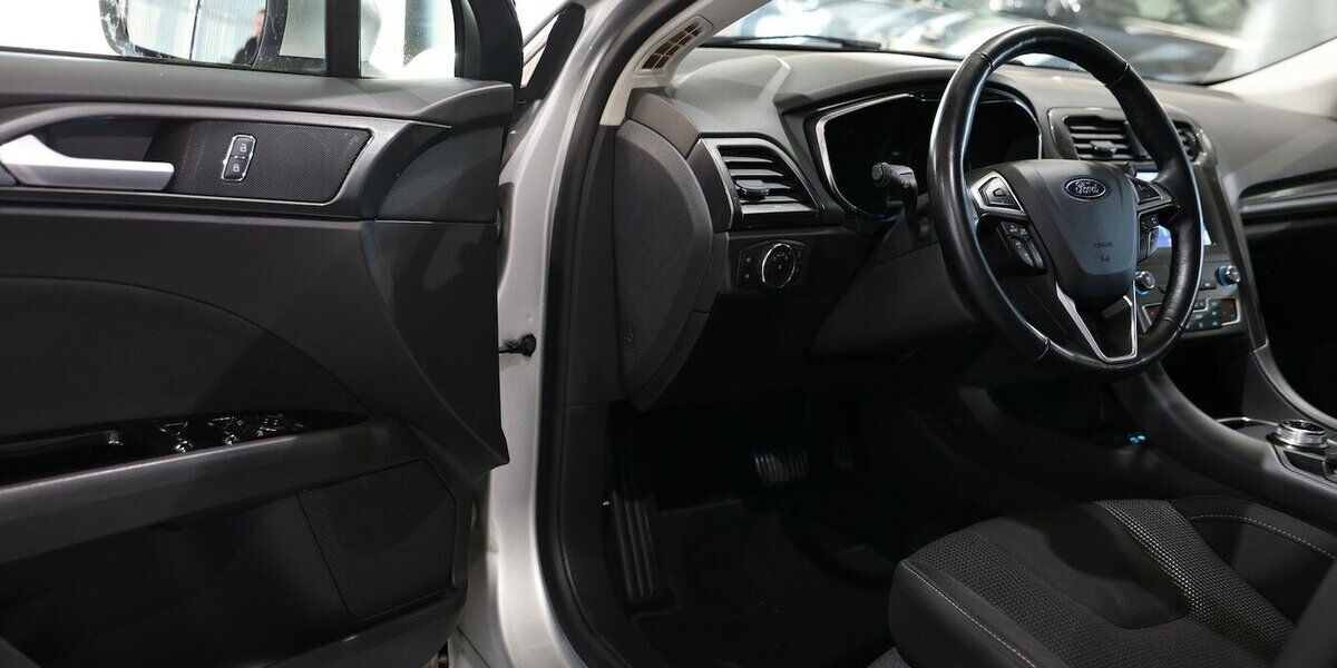 Ford Mondeo TUNIER 2.0 ECOBLUE TITANIUM / LED / AHK 145.000 km 15.555 &euro; Hamm 59077