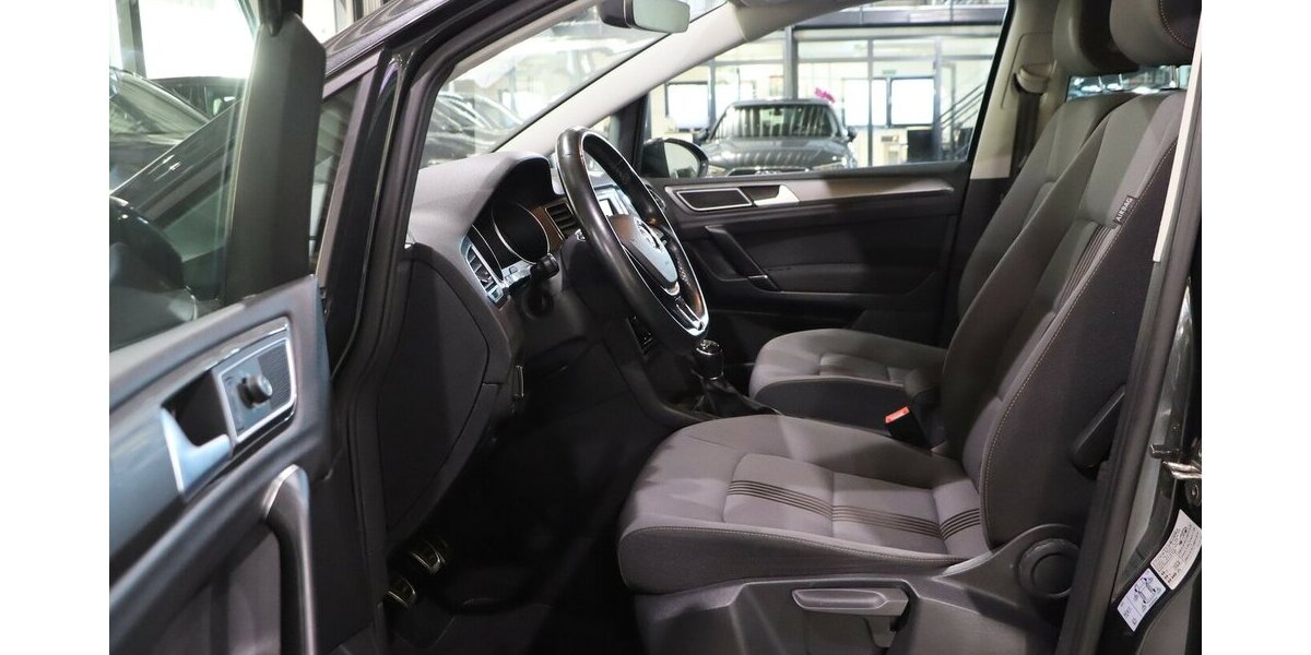 VW Golf Sportsvan 1.4 TSI ALLSTAR / XENON, NAVI-DM 119.000 km 12.111 &euro; Hamm 59077