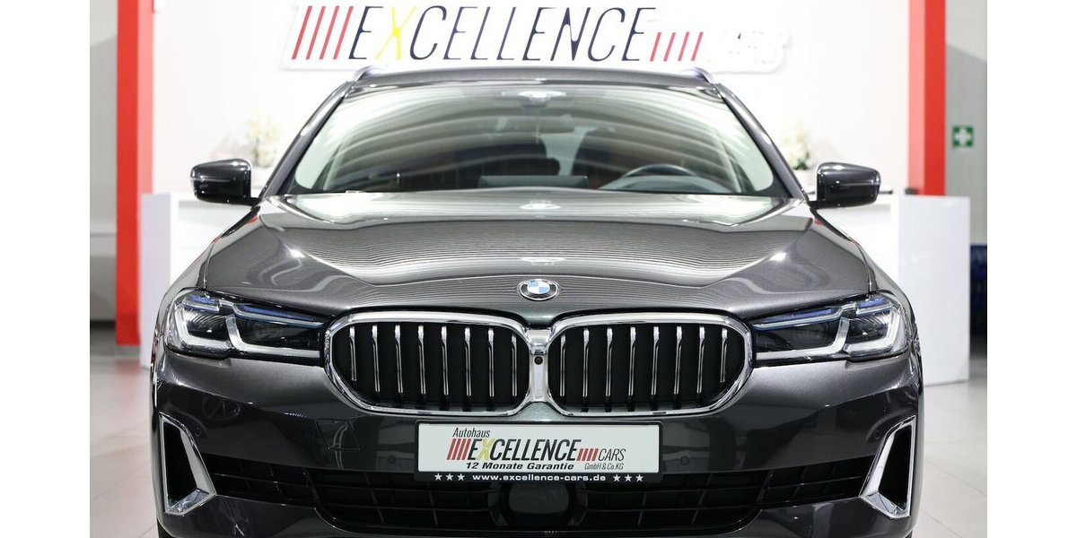 BMW 530i Touring INNOVATION LUXURY-LINE BUSINESS 45.000 km 38.777 &euro; Hamm 59077