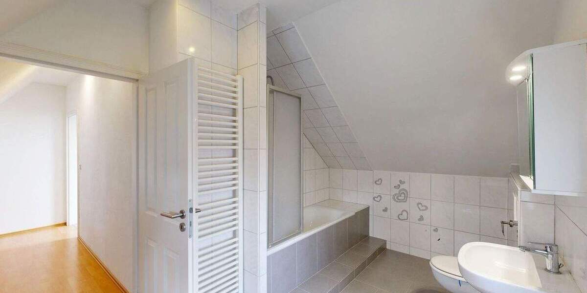 Mehrfamilienhaus, Wohnhaus Hamm Herringen - 7 Zimmer, 179 m&sup2;, 319.000&euro; | Angebot:25686296