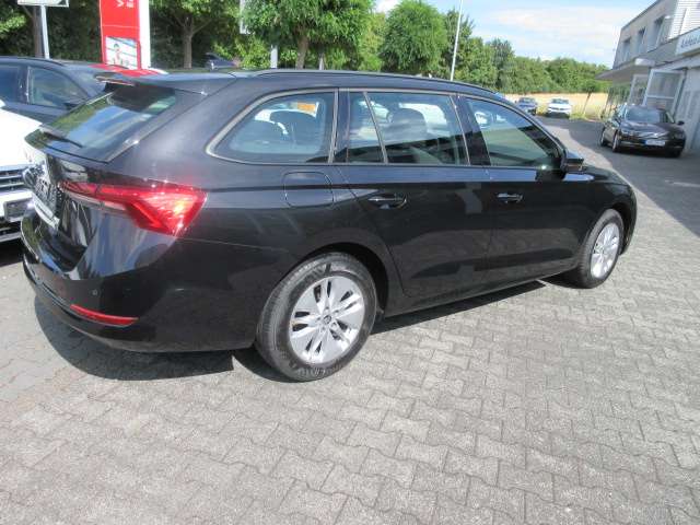 Skoda Octavia Ambition 2.0 TDI DSG NAVI STANDHZG LED ALU 90.840 km 21.988 &euro; Bergkamen 59192