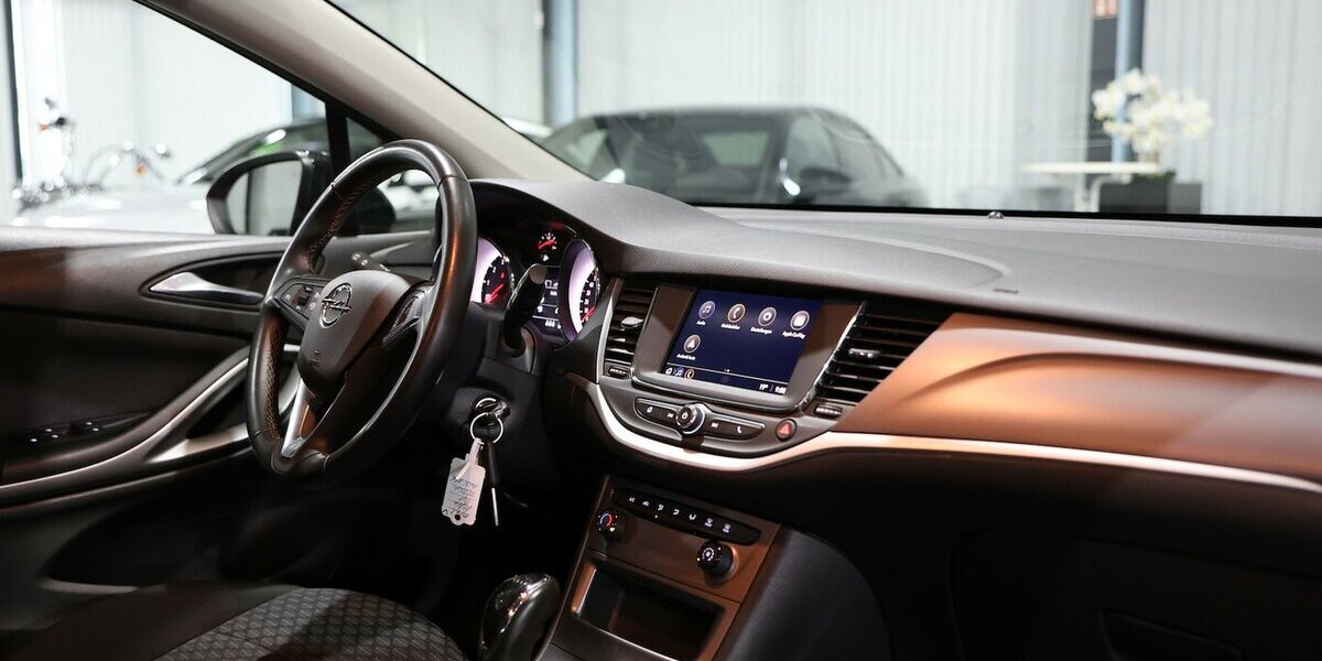 Opel Astra K ST 1.2 T EDITION / APPLE + ANDROID 22.000 km 14.444 &euro; Hamm 59077