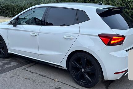 Seat Ibiza 99.500 km 14.950 &euro; Ahlen 59227