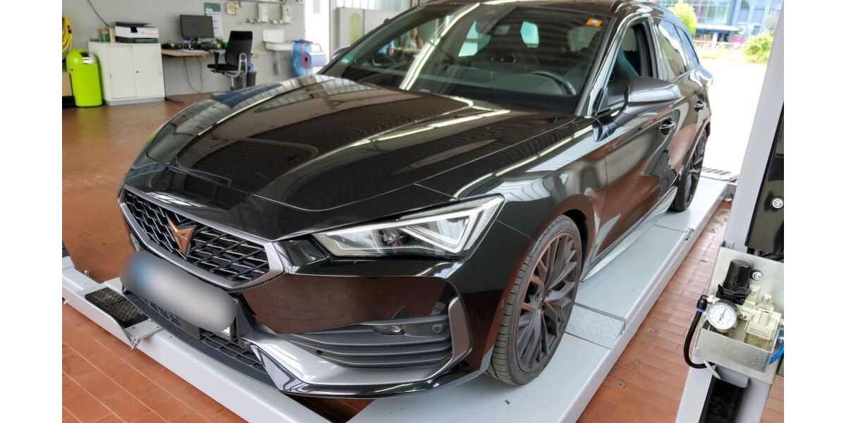 Cupra Leon 33.059 km 31.448 &euro; Hamm 59067
