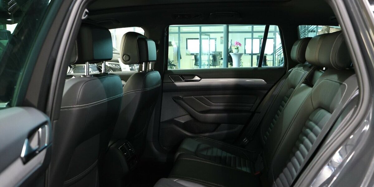 VW Passat Variant 2.0 TDI DSG BUSINESS IQ PANORAMA 122.000 km 22.222 &euro; Hamm 59077