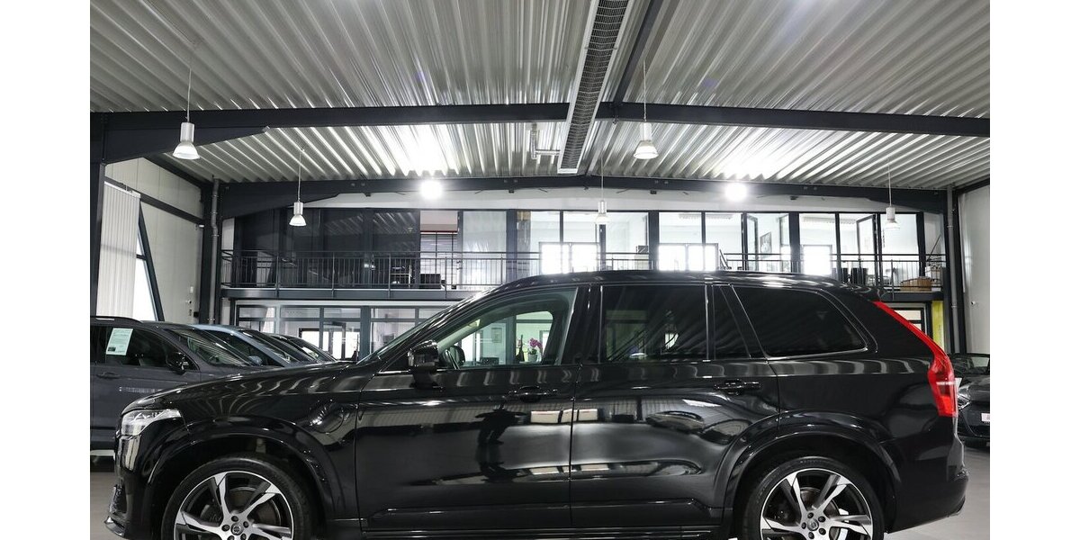 Volvo XC90 T8 P-HEV AWD EXPRESSION R-DESIGN / 7-SITZER 143.000 km 36.777 &euro; Hamm 59077