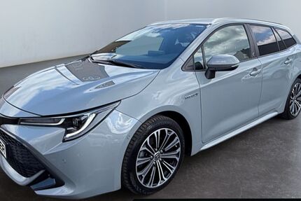 Toyota Corolla 40.666 km 22.880 &euro; Hamm 59067