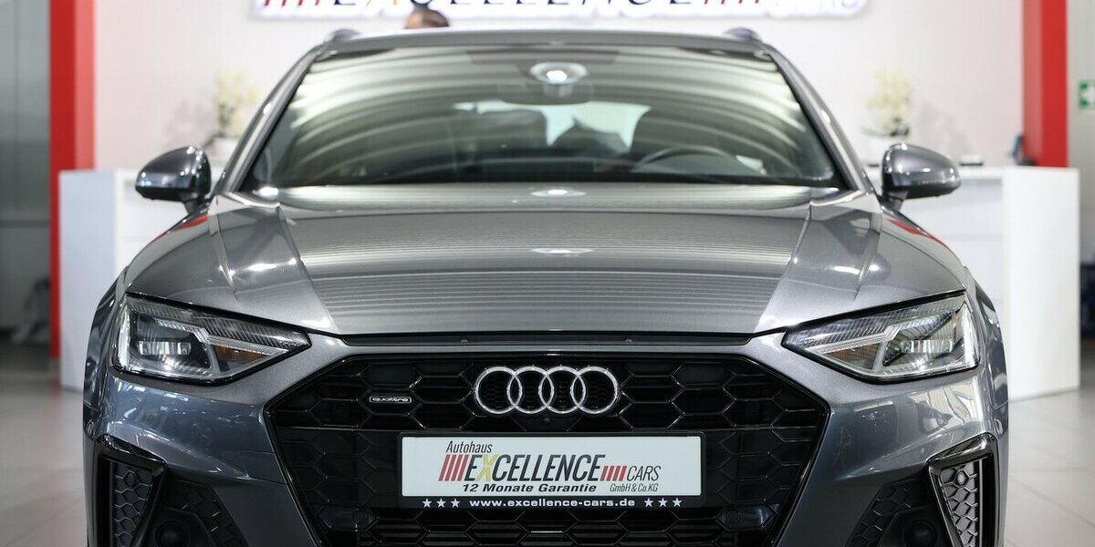 Audi A4 Avant 40 TFSI QUATTRO S-LINE SPORT BLACK TOP 113.000 km 28.444 &euro; Hamm 59077
