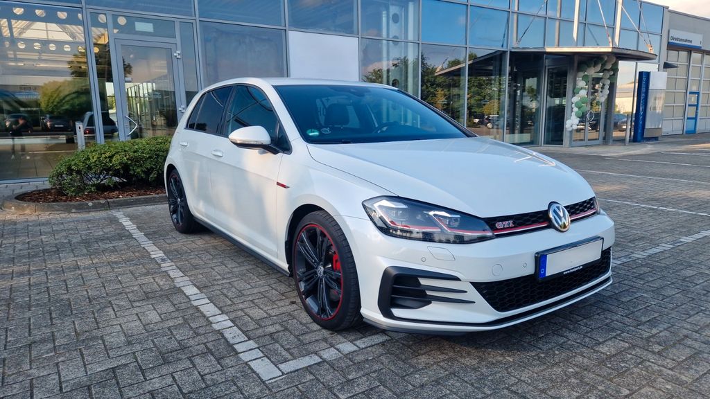 VW Golf 124.000 km 19.900 &euro; Beckum 59269