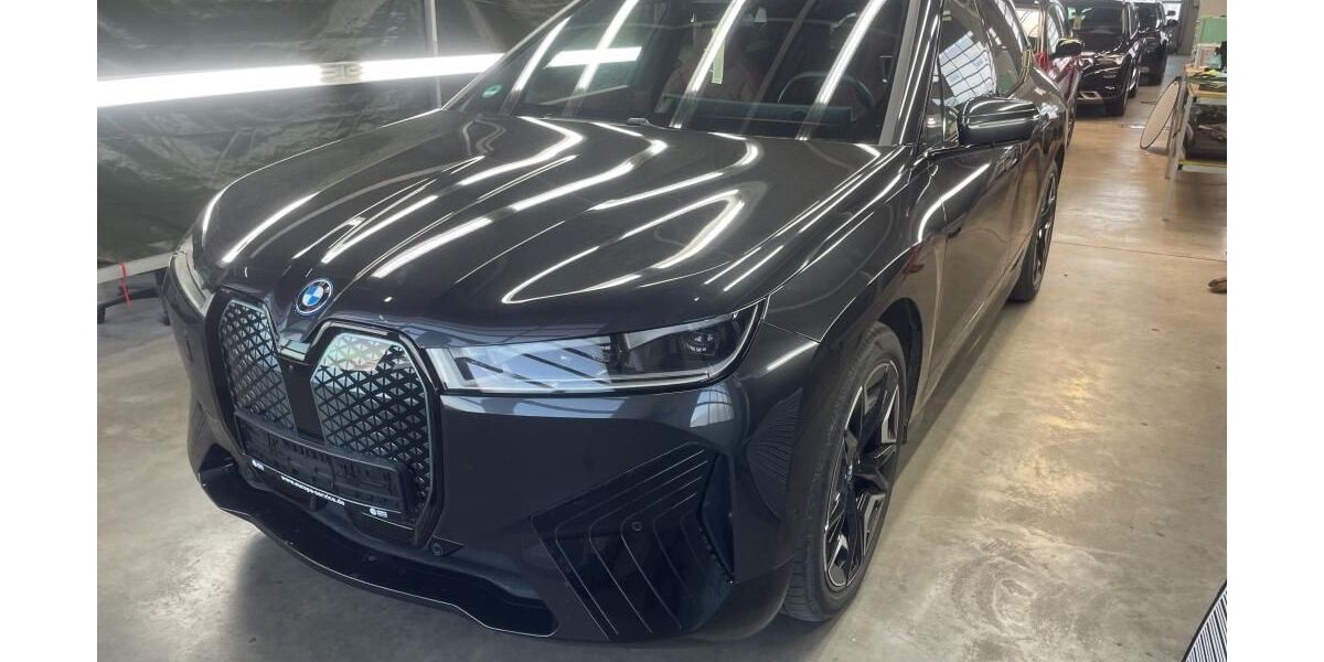 BMW iX 26.829 km 43.120 &euro; Hamm 59067