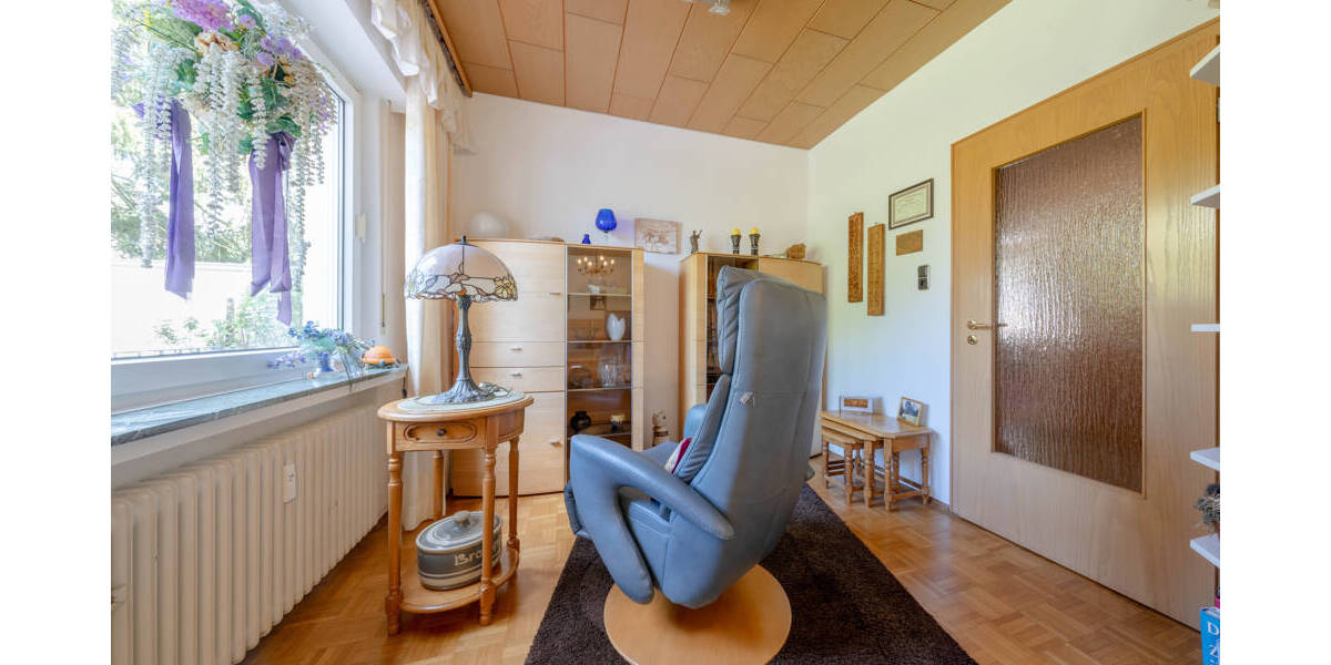 Mehrfamilienhaus, Wohnhaus Kamen Kamen-Mitte - 8 Zimmer, 230 m&sup2;, 475.000&euro; | Angebot:25689548