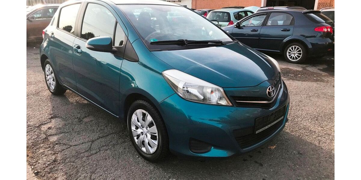 Toyota Yaris 194.449 km 4.499 &euro; Unna 59425