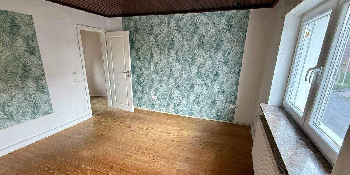 Einfamilienhaus Welver Illingen - 8 Zimmer, 200 m&sup2;, 249.000&euro; | Angebot:25686103