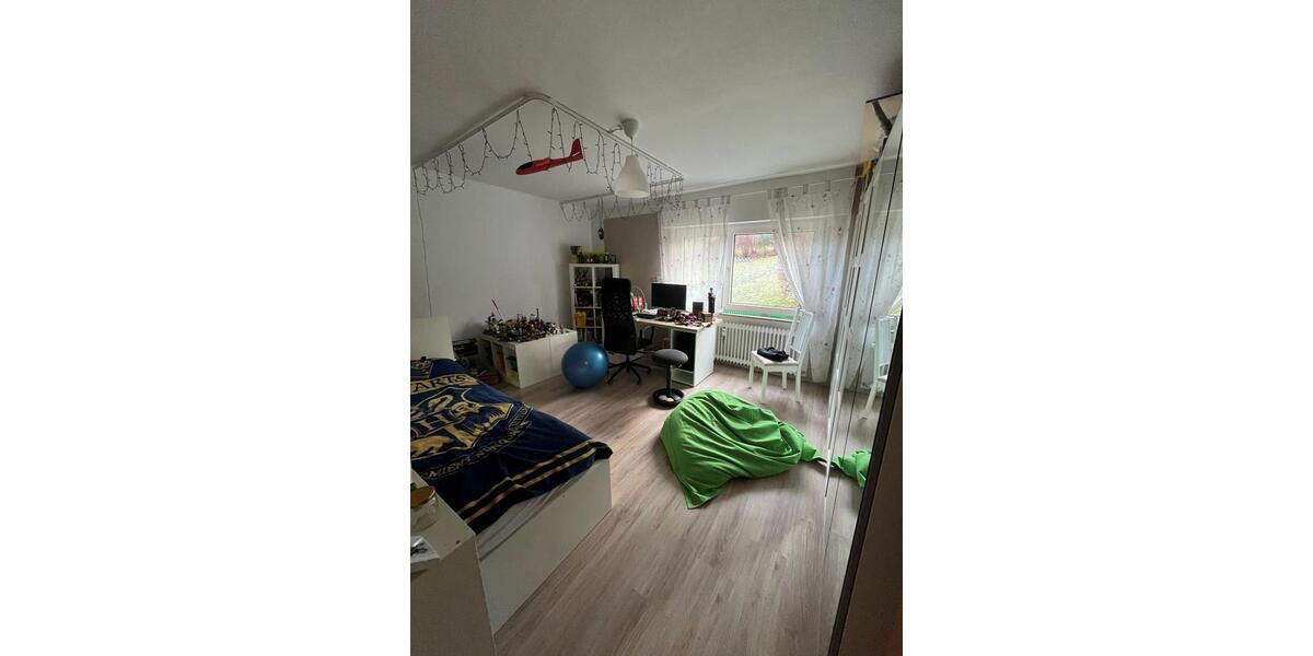 Erdgeschoßwohnung Wickede (Ruhr) - 5 Zimmer, 110 m&sup2;, 915&euro; | Angebot:25146672