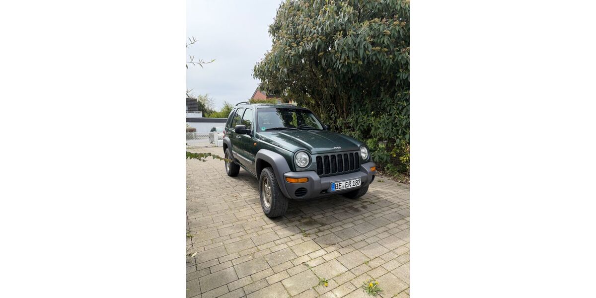 Jeep Cherokee 226.000 km 5.200 &euro; Beckum 59269