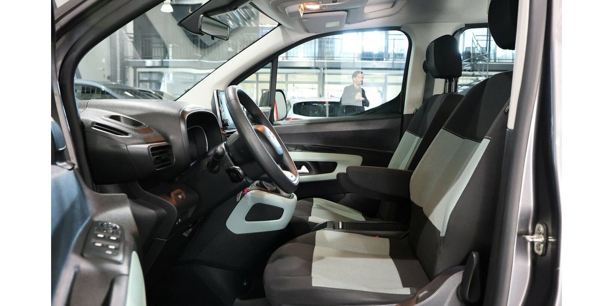 Citroen Berlingo 1.5 BLUE-HDI FEEL XL130 / 7-SITZER / 136.000 km 15.555 &euro; Hamm 59077