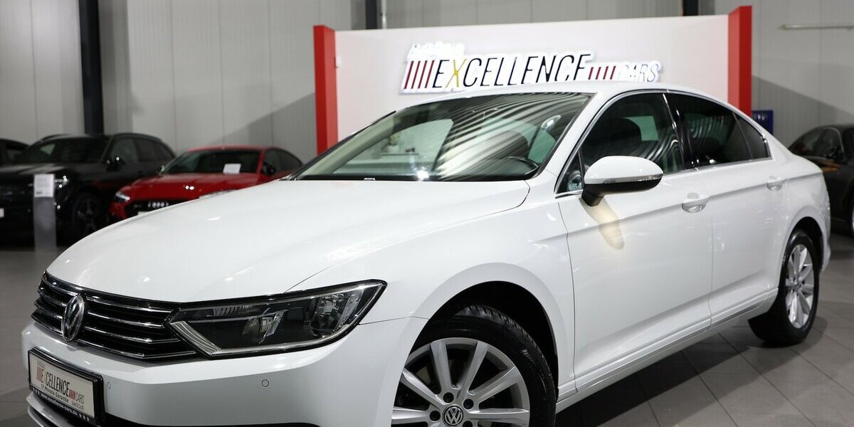 VW Passat 1.6 TDI Comfortline WHITE / MASSAGE+SHZ 176.000 km 10.444 &euro; Hamm 59077