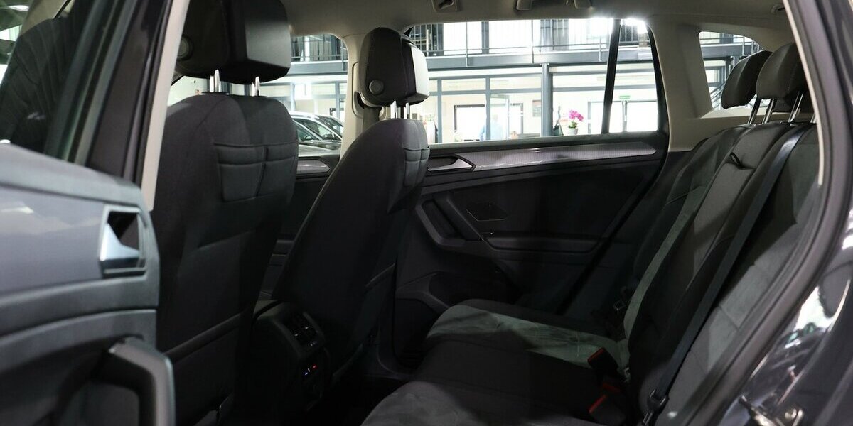VW Tiguan 2.0 TDI DSG 4M IQ LIFE LED, HEAD-UP, NAVI 105.000 km 23.111 &euro; Hamm 59077