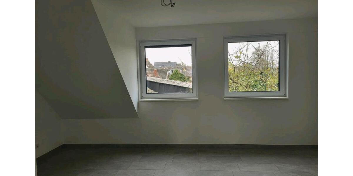 Dachgeschoßwohnung Langenberg - 2 Zimmer, 93 m&sup2;, 950&euro; | Angebot:25131174