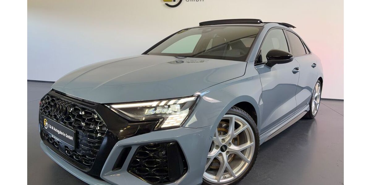 Audi RS3 28.900 km 59.990 &euro; Beckum 59269